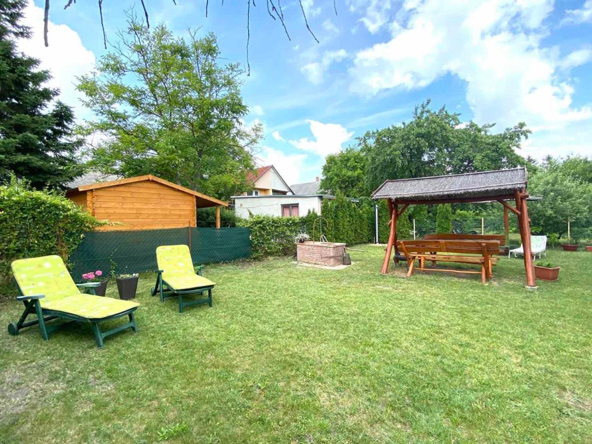 Munkacsy Apartmanok Balatonfenyves Bagian luar foto