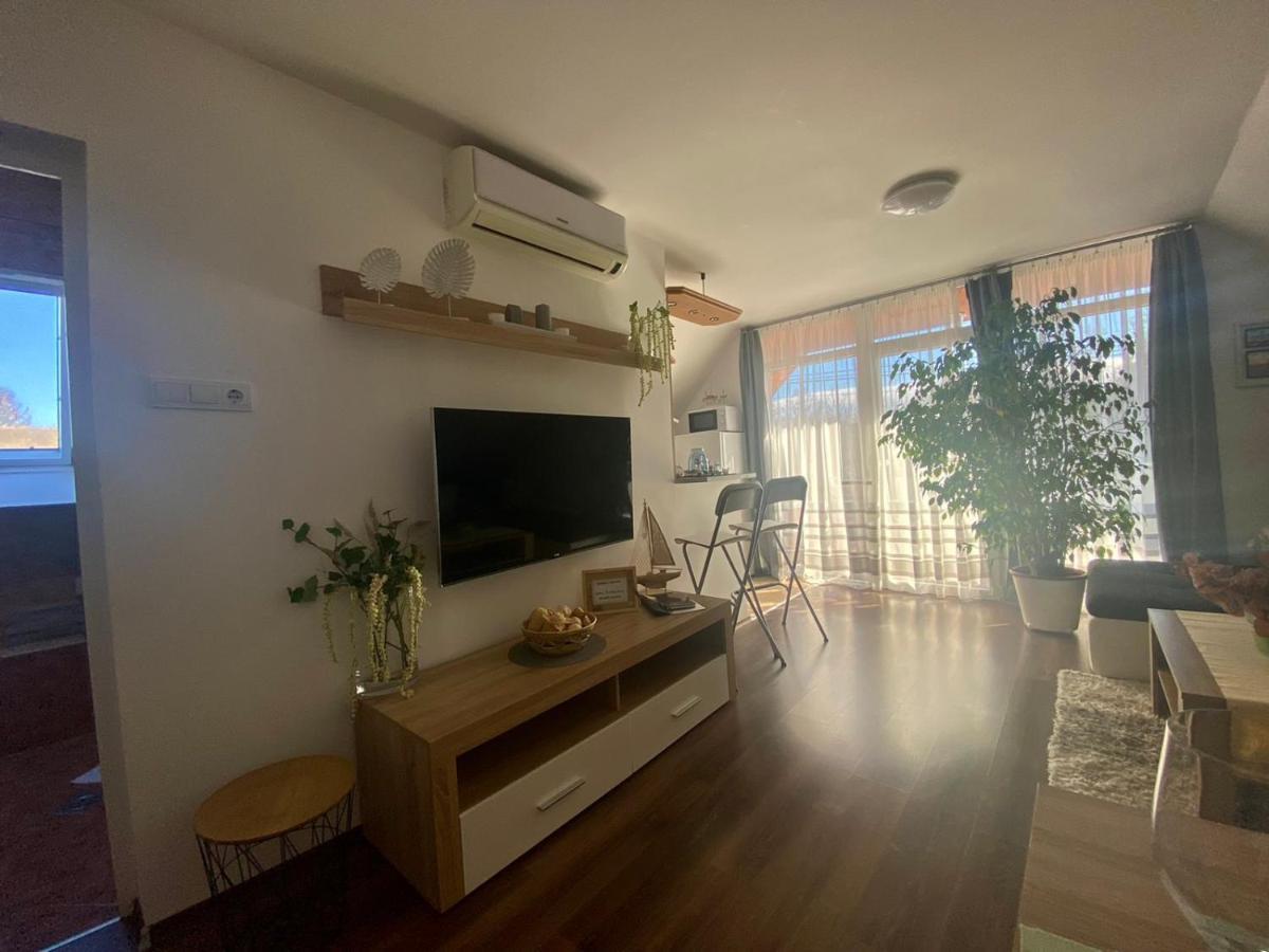 Munkacsy Apartmanok Balatonfenyves Bagian luar foto