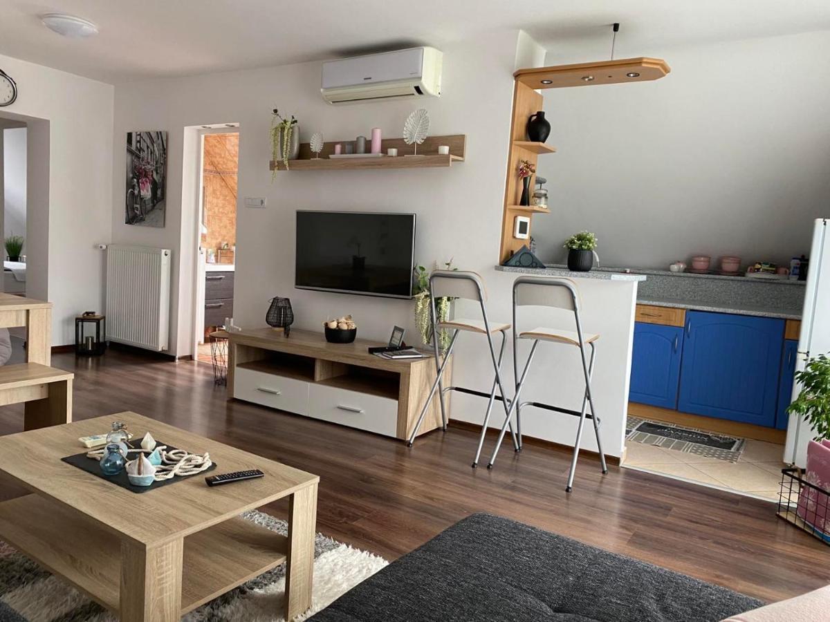 Munkacsy Apartmanok Balatonfenyves Bagian luar foto