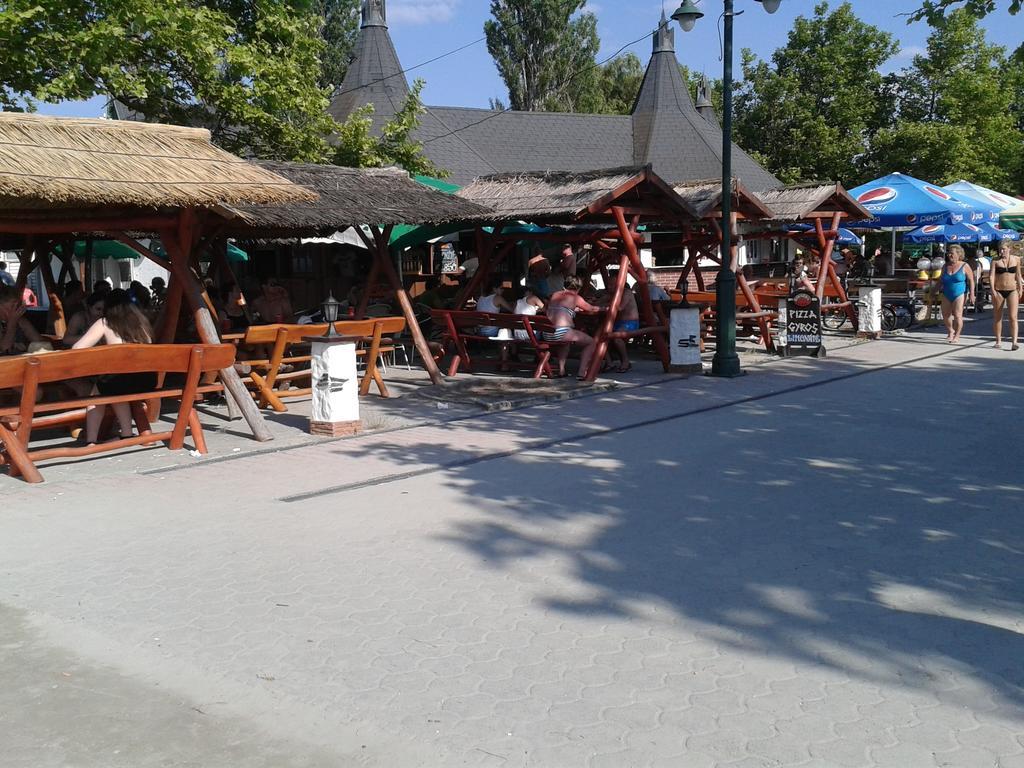 Munkacsy Apartmanok Balatonfenyves Bagian luar foto